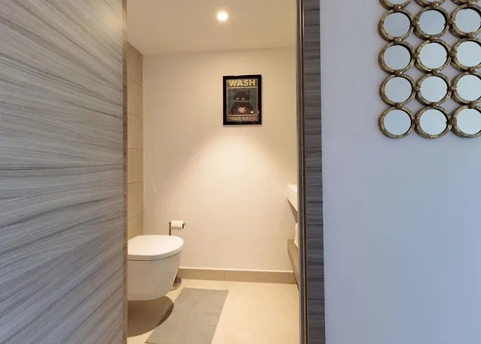 Lerins 401 By Halldis Cannes